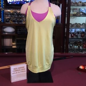 Oakley workout tank top w/ bra women’s medium